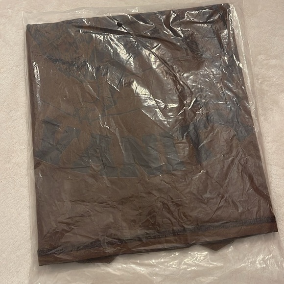 Saint Vanity - Picture 4 of 5